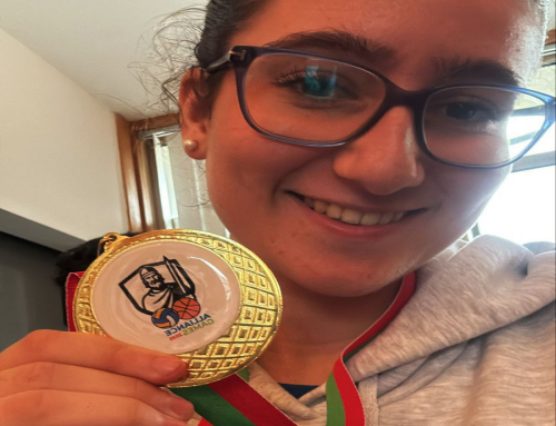 ¡Nuestra profe es una campeona!